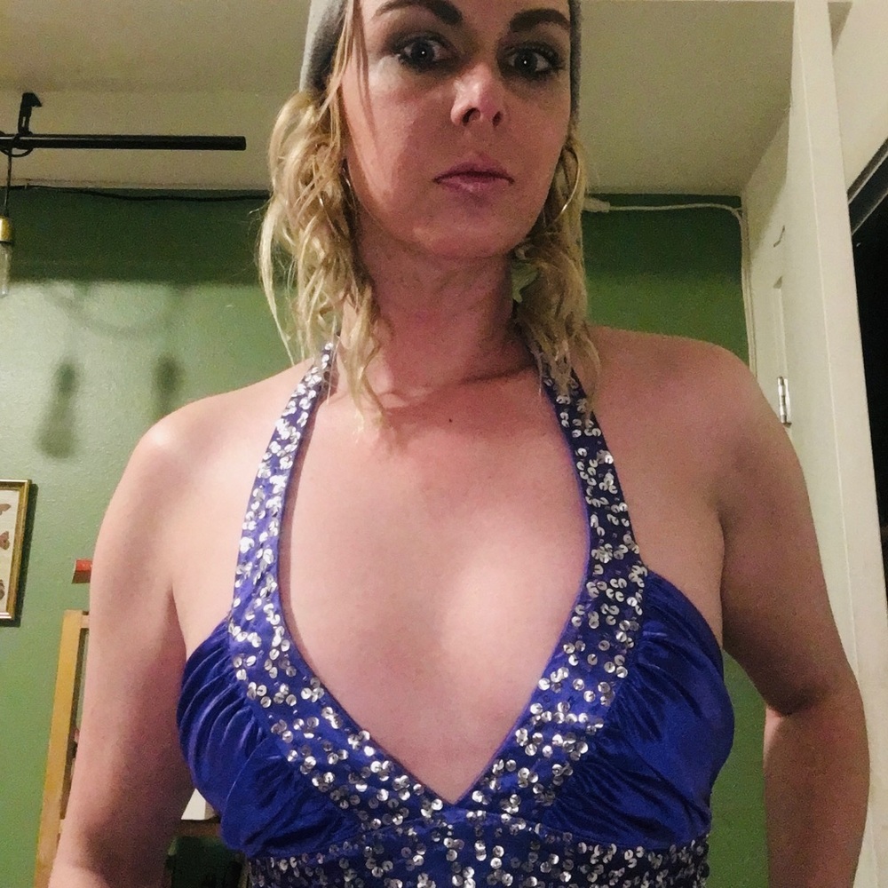 Purple dress - Picture 2 of 3
